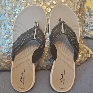 Clarks Women's Navy and Cream CLOUDSTEPPERS  Sandals W SIZE 11